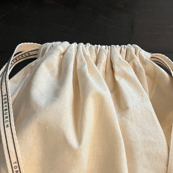 TORY BURCH- Dust Bag Elegant Cream canvas bag to store purse in - Picture 3 of 6